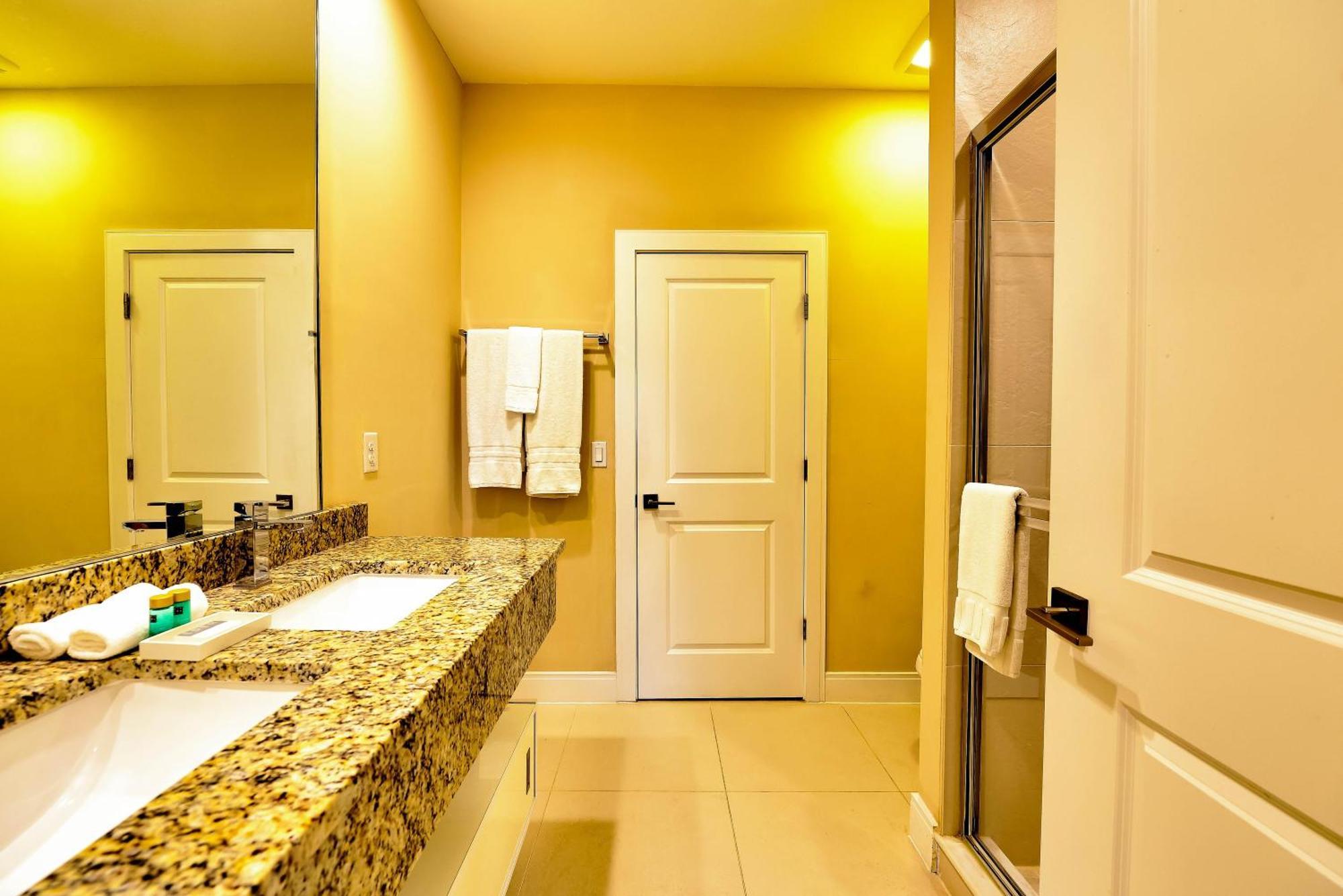 Beautiful Townhome Overlooking The Lake And The Pool Orlando Ngoại thất bức ảnh